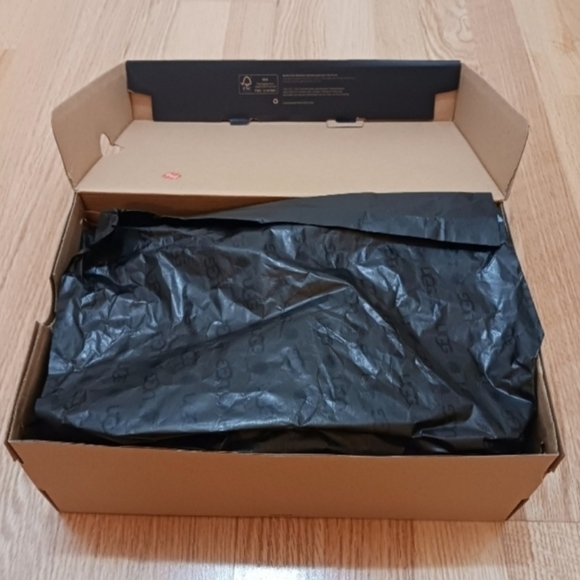 Ugg Tasman Classic Graphic Slipper/Sandals Size 10 for Men - Picture 8 of 12